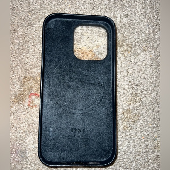 iPhone 13pro leather Apple case - Picture 3 of 3